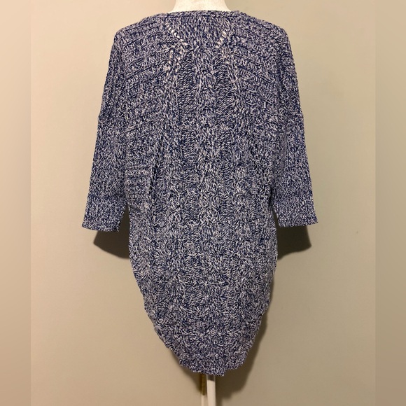 Express Woman’s Cable Knit Slouchy 3/4 Sleeve, V-Neck Sweater,Blue/White Color,M - Picture 5 of 9